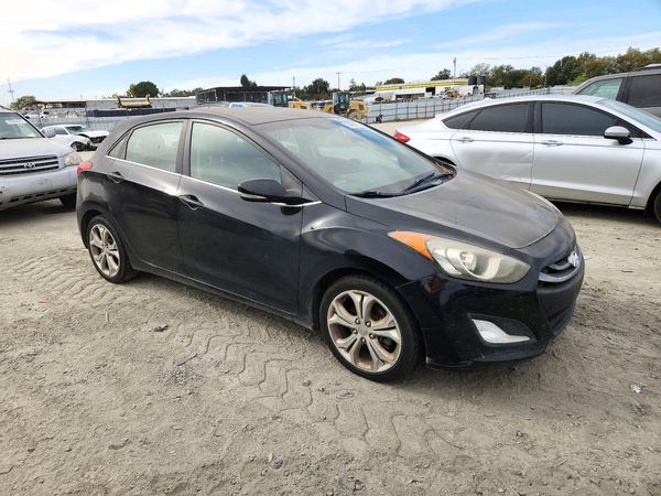 2014 HYUNDAI ELANTRA STD, Style, Tech — Passenger 3/4