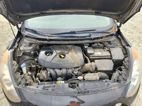 2014 HYUNDAI ELANTRA STD, Style, Tech — Engine bay