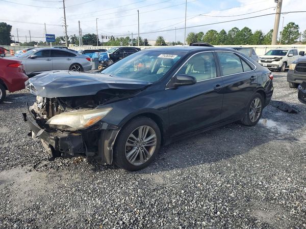 2015 TOYOTA CAMRY — DSFA — Front 3/4