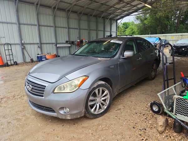 2013 INFINITI M37 — DSFA — Front 3/4