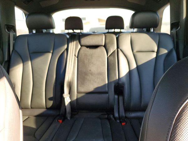 2017 AUDI Q7 quattro Prestige — SUVN