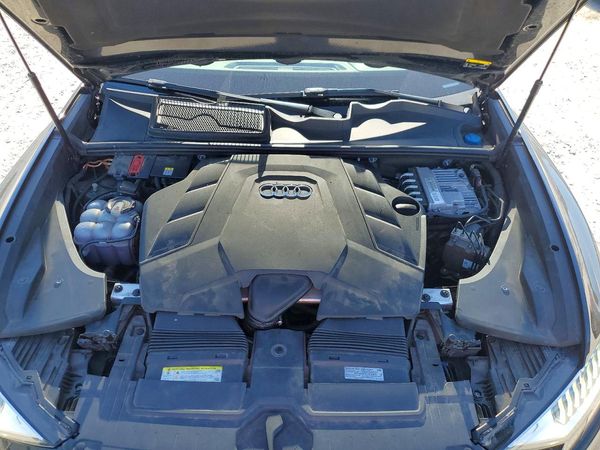 2021 AUDI Q8 S Line quattro Prestige — Engine bay