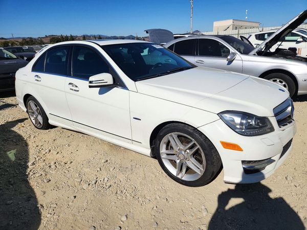 2012 MERCEDES-BENZ C C350 — Passenger 3/4