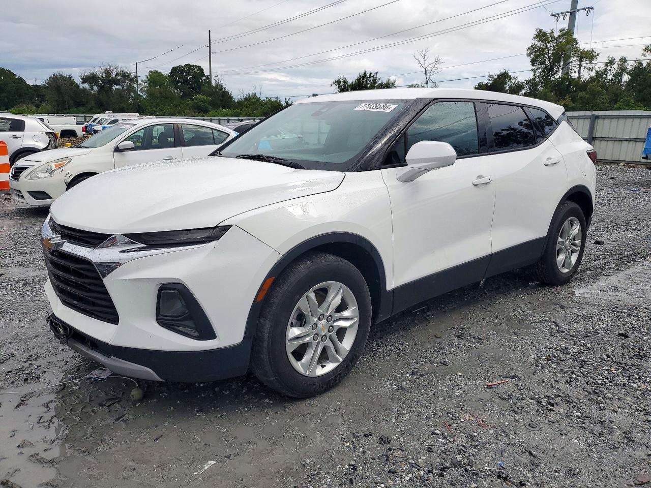 2021 CHEVROLET BLAZER 2LT — Front 3/4