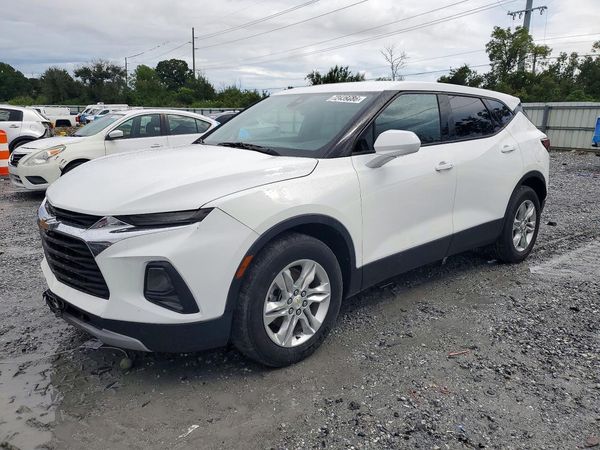 2021 CHEVROLET BLAZER 2LT — Front 3/4