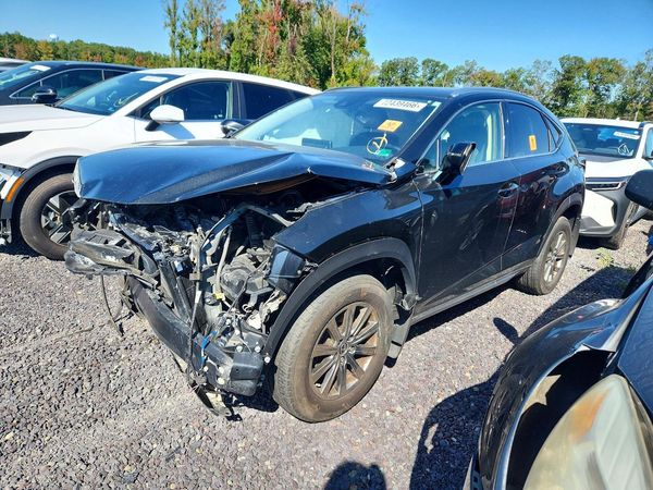 2020 LEXUS NX 300 Comfort — Front 3/4
