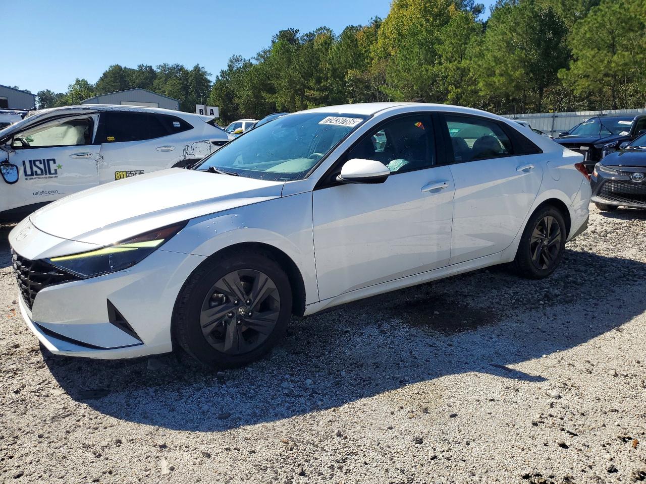 2021 HYUNDAI ELANTRA SEL — Front 3/4