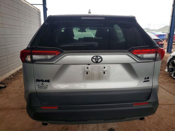 2019 TOYOTA RAV4 LE — DIRR