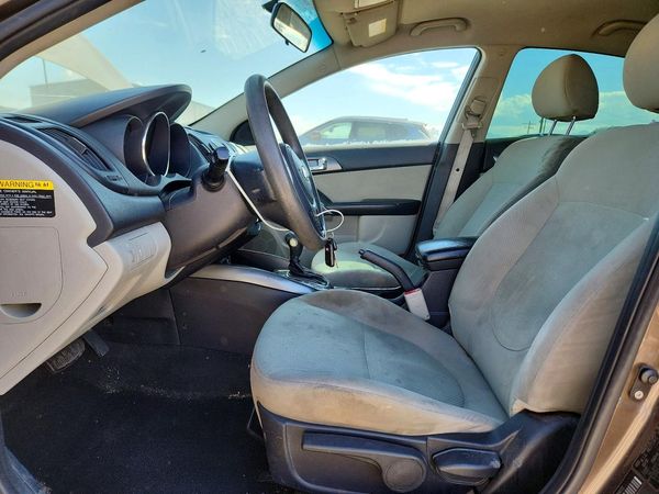 2013 KIA FORTE EX — DENT