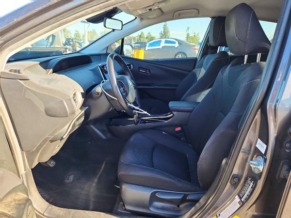 2021 TOYOTA PRIUS — DENT