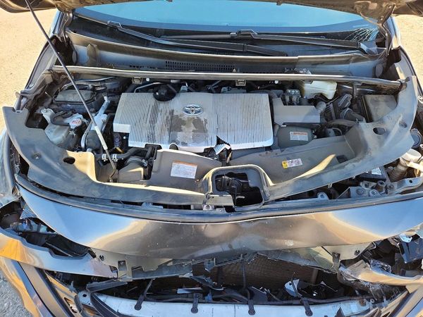 2021 TOYOTA PRIUS — Engine bay