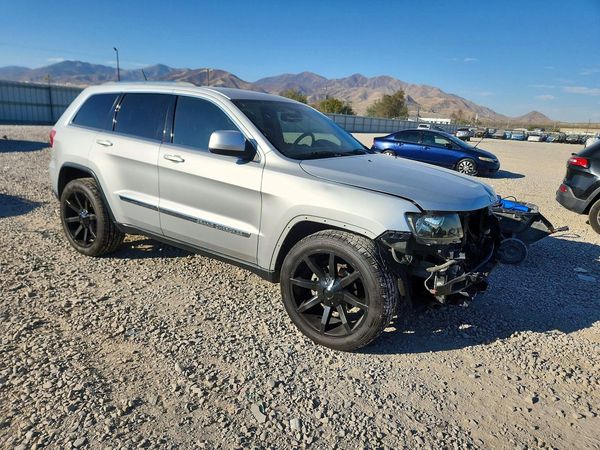 2012 JEEP CHEROKEE Laredo — Passenger 3/4