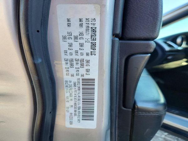 2012 JEEP CHEROKEE Laredo — VINS