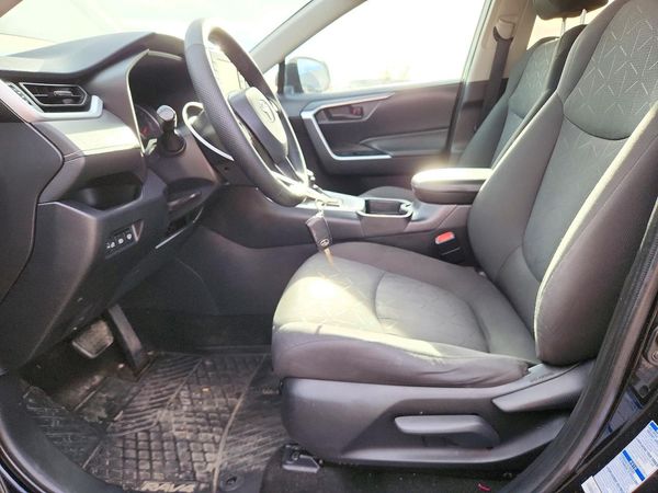2021 TOYOTA RAV4 XLE Premium HV — DENT