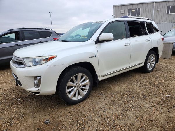 2013 TOYOTA HIGHLANDER Base/Hybrid — Front 3/4