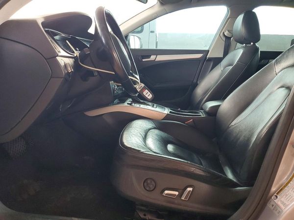 2015 AUDI A4 quattro Premium — DENT