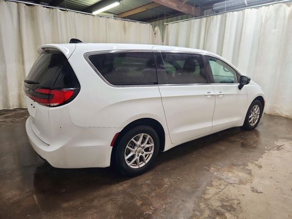 2025 CHRYSLER PACIFICA Select — PSRA