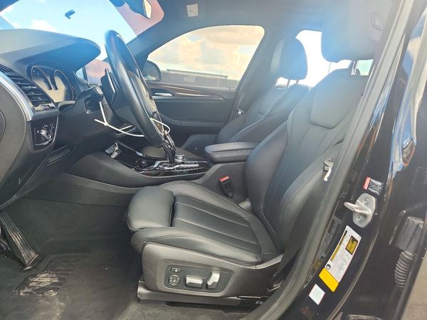 2021 BMW X3 sDrive30i — DENT