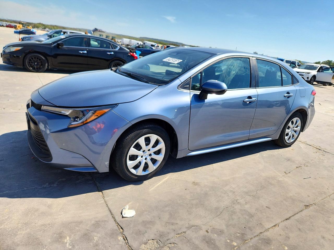 2026 TOYOTA COROLLA LE — Front 3/4