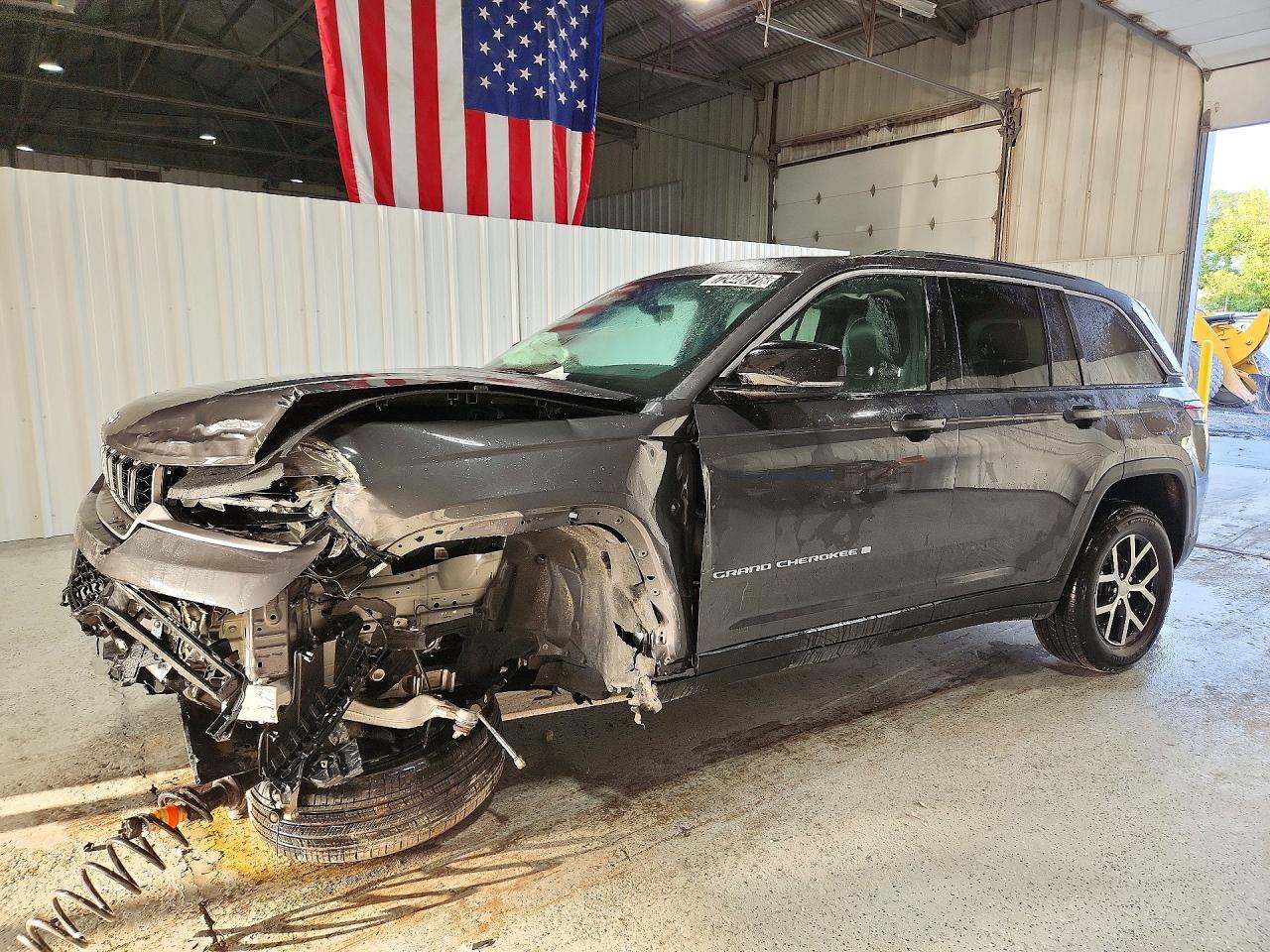 2026 JEEP CHEROKEE Limited — Front 3/4