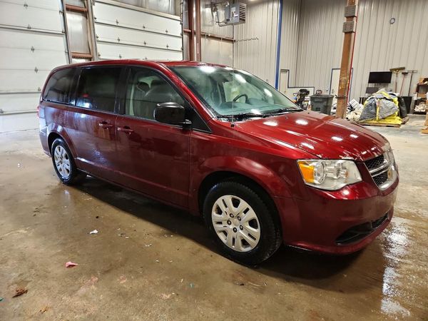 2018 DODGE CARAVAN SE — Passenger 3/4