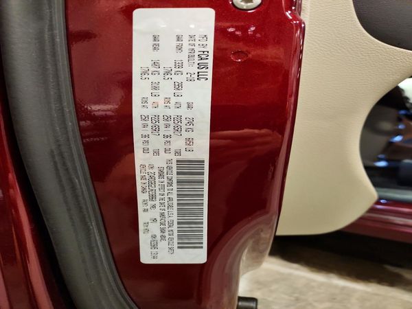 2018 DODGE CARAVAN SE — VINS