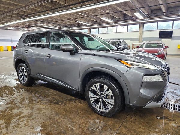 2022 NISSAN ROGUE SV — Passenger 3/4