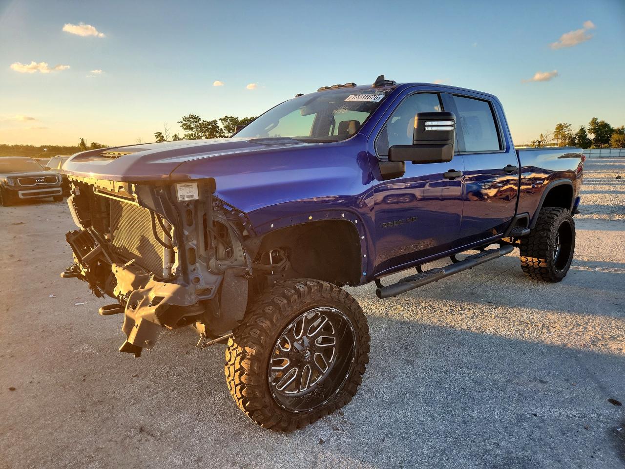 2020 CHEVROLET SILVERADO Custom — Front 3/4