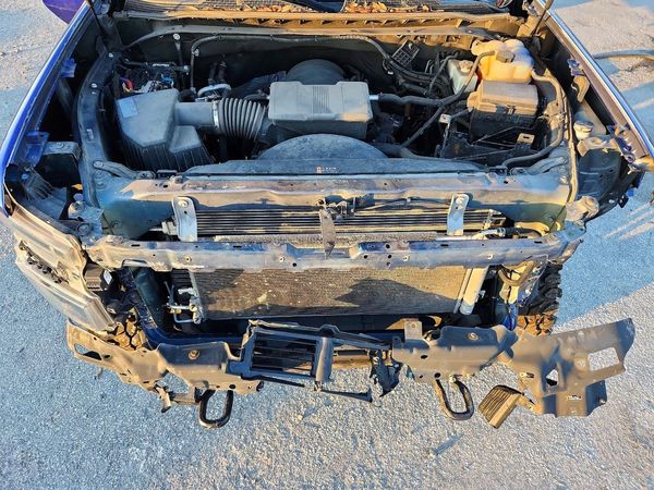 2020 CHEVROLET SILVERADO Custom — Engine bay