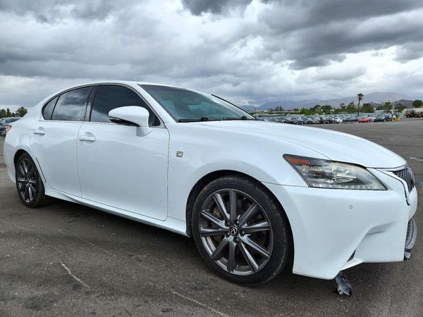 2015 LEXUS GS 350 — Passenger 3/4