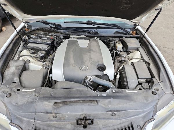 2015 LEXUS GS 350 — Engine bay