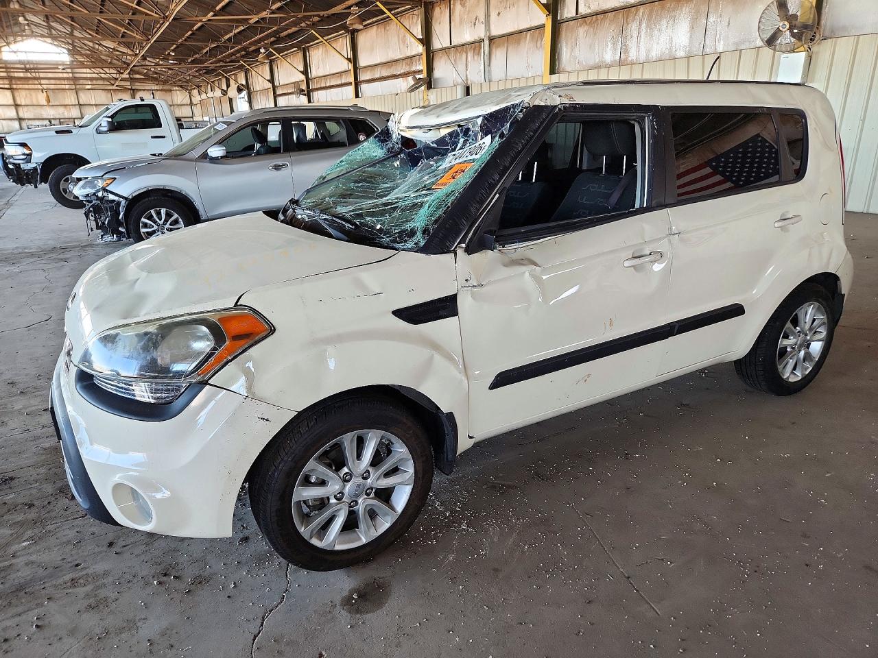 2013 KIA SOUL All Trims — Front 3/4