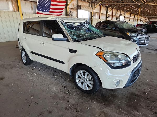 2013 KIA SOUL All Trims — Passenger 3/4