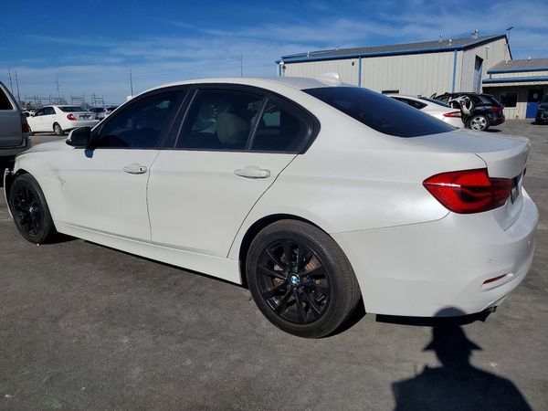 2018 BMW 320