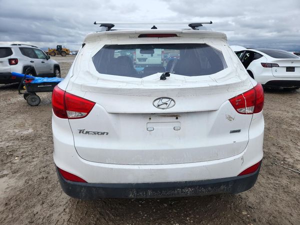 2014 HYUNDAI TUCSON GLS (Middle Level) — DIRR