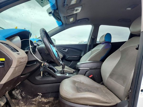 2014 HYUNDAI TUCSON GLS (Middle Level) — DENT