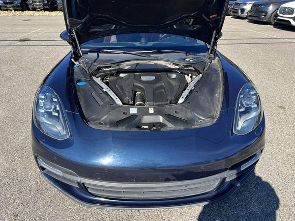 2018 PORSCHE PANAMERA Base / 4