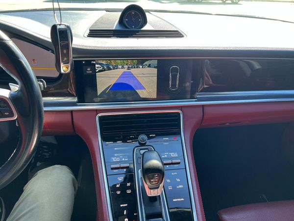 2018 PORSCHE PANAMERA Base / 4