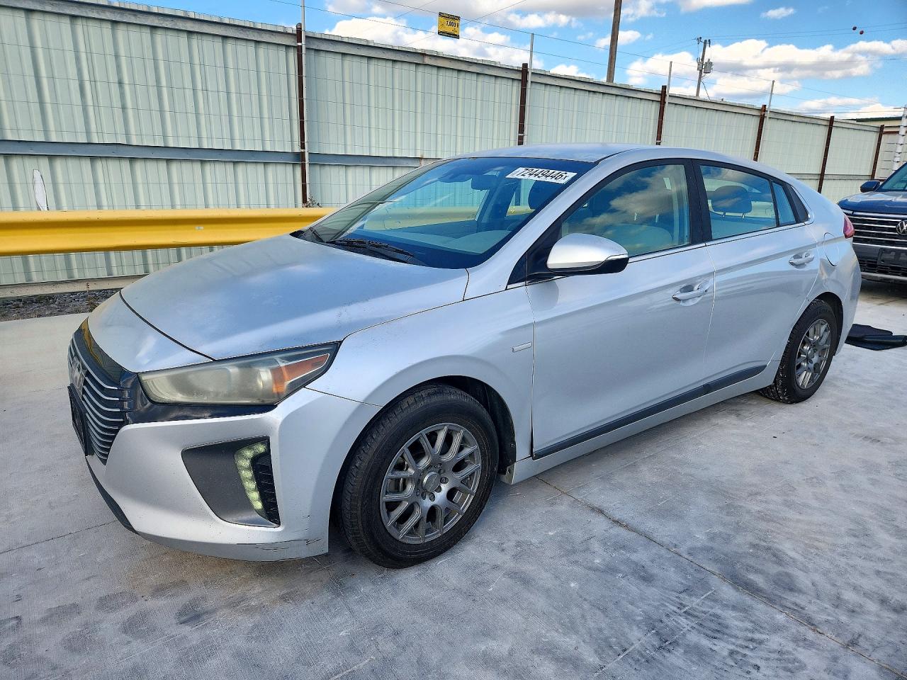 2017 HYUNDAI IONIQ Blue — Front 3/4