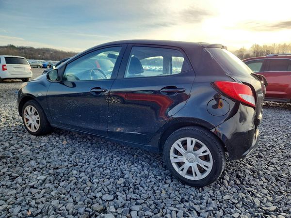 2013 MAZDA MAZDA2