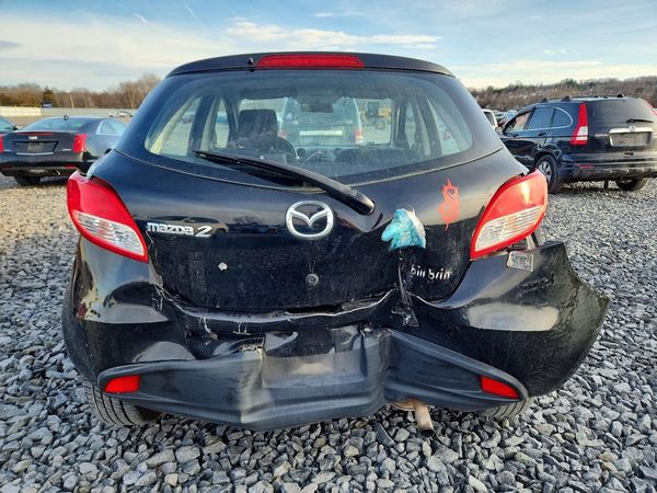 2013 MAZDA MAZDA2