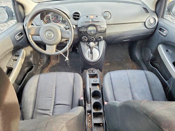 2013 MAZDA MAZDA2