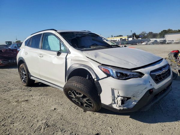 2021 SUBARU CROSSTREK — Passenger 3/4