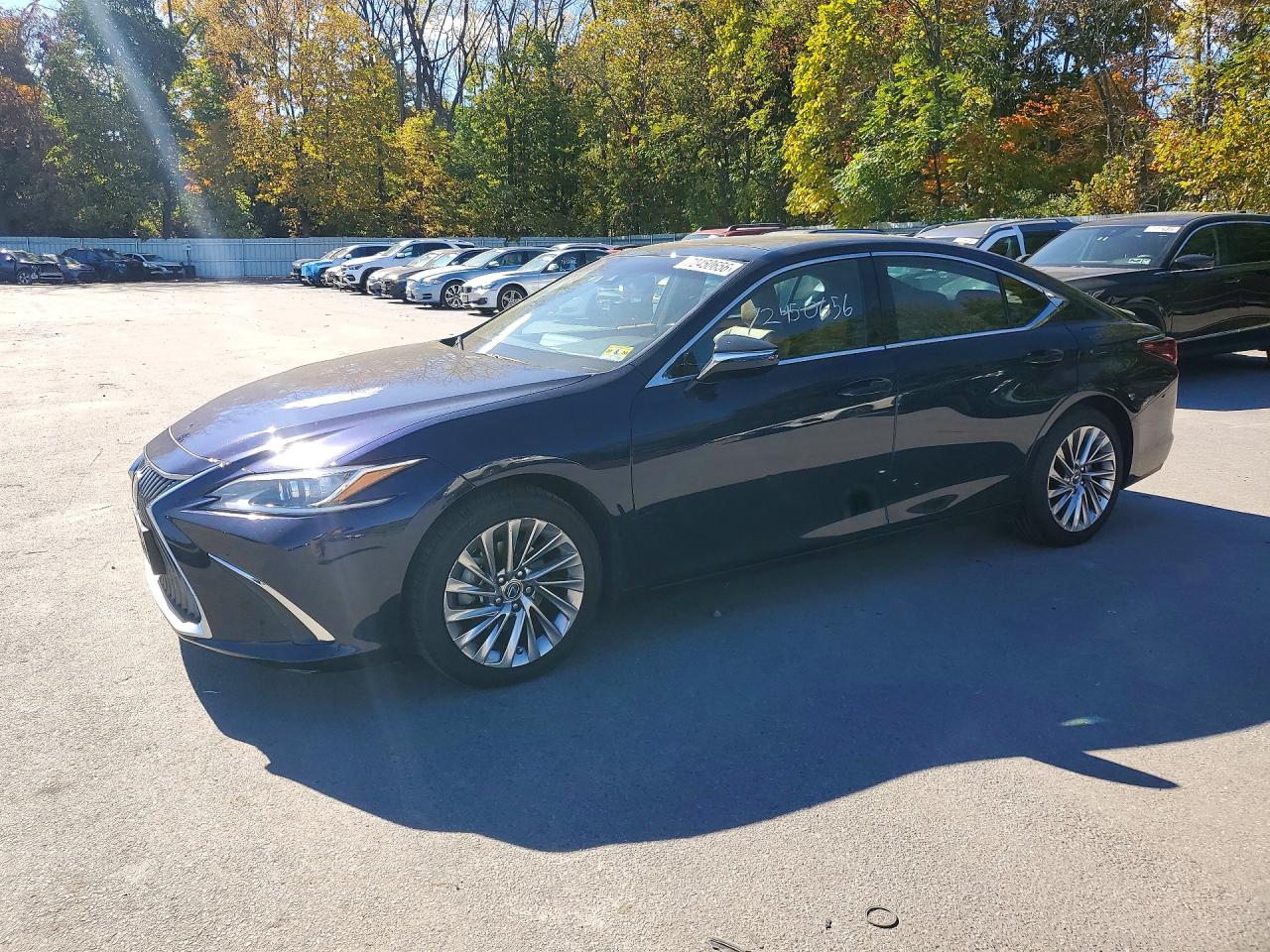 2019 LEXUS ES350 350 — Front 3/4