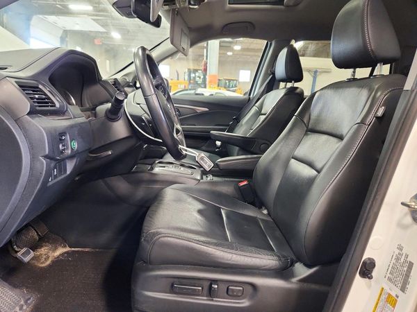 2021 HONDA PILOT SE — DENT
