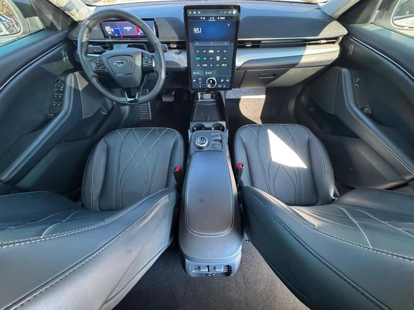 2023 FORD MUSTANG Select