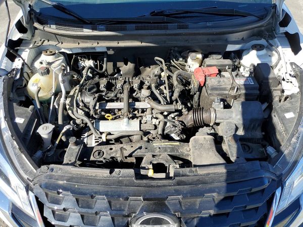 2023 NISSAN KICKS SV — Engine bay
