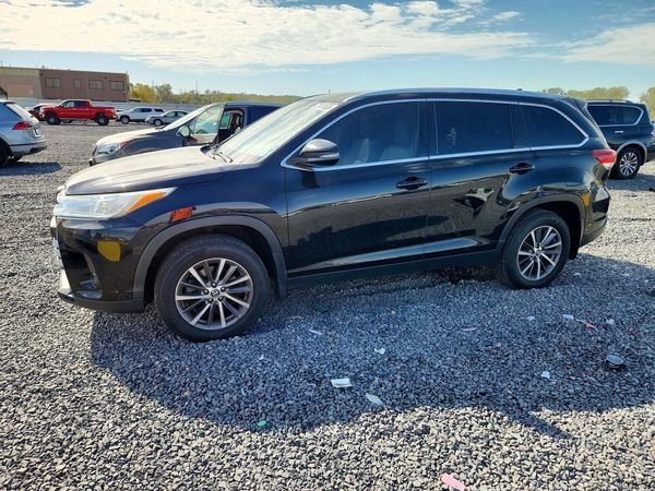 2019 TOYOTA HIGHLANDER — DSFA — Front 3/4