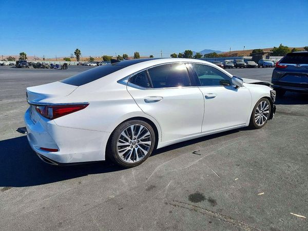 2019 LEXUS ES 350 — PSRA