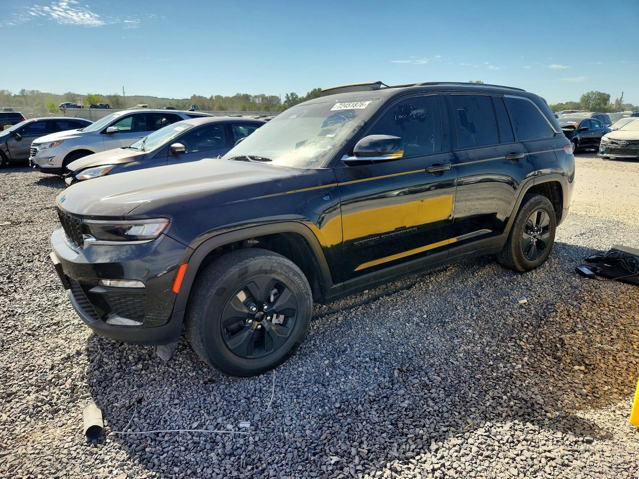 2022 JEEP CHEROKEE Limited 4XE — Front 3/4
